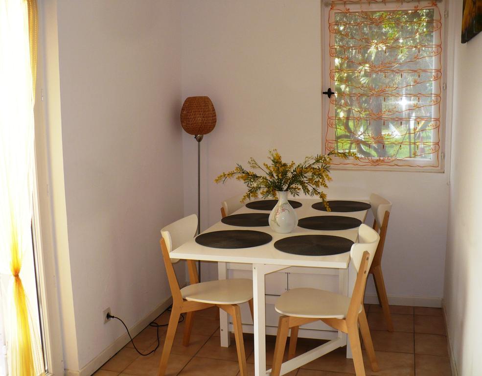 Soleil Rouge Apartamento Les Adrets-de-l'Esterel Quarto foto