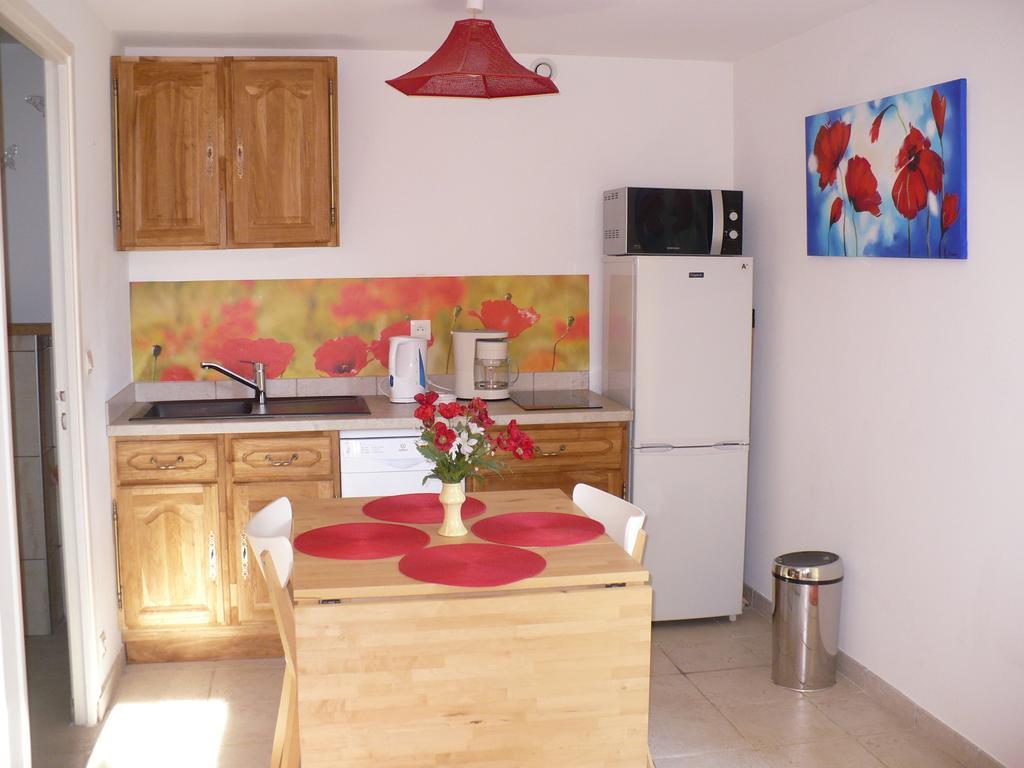 Soleil Rouge Apartamento Les Adrets-de-l'Esterel Quarto foto